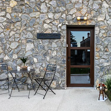 Malathro Olympus 公寓式酒店